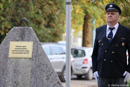 Slovesnost ob prihajajočem državnem prazniku, dnevu suverenosti (15)